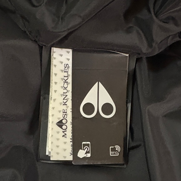 MOOSE KNUCKLES Original Shearling Men's Black Puffer Jacket with Fur Hood Size M - Picture 12 of 16